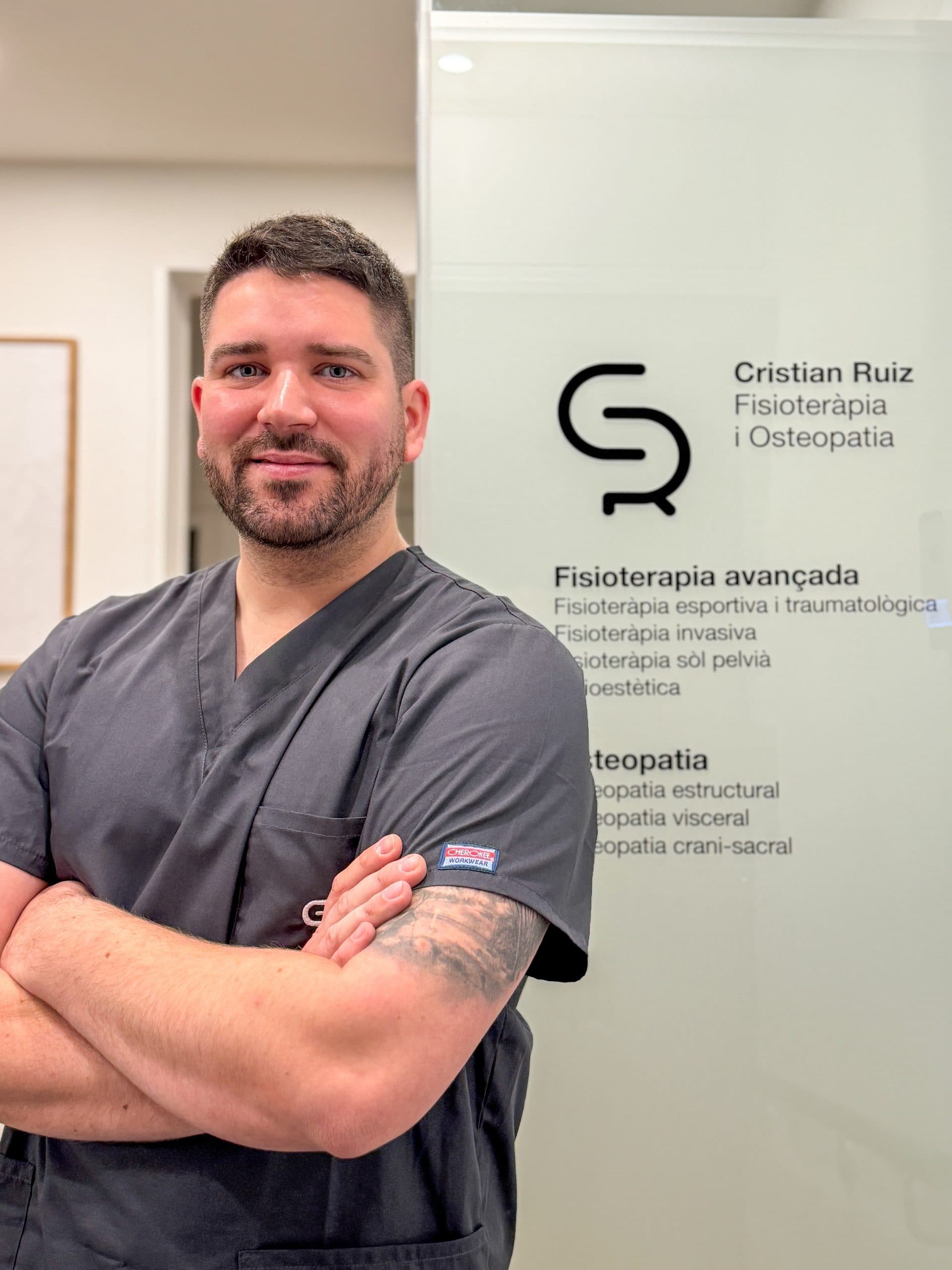 Cristian Ruiz durante una sesión de fisioterapia