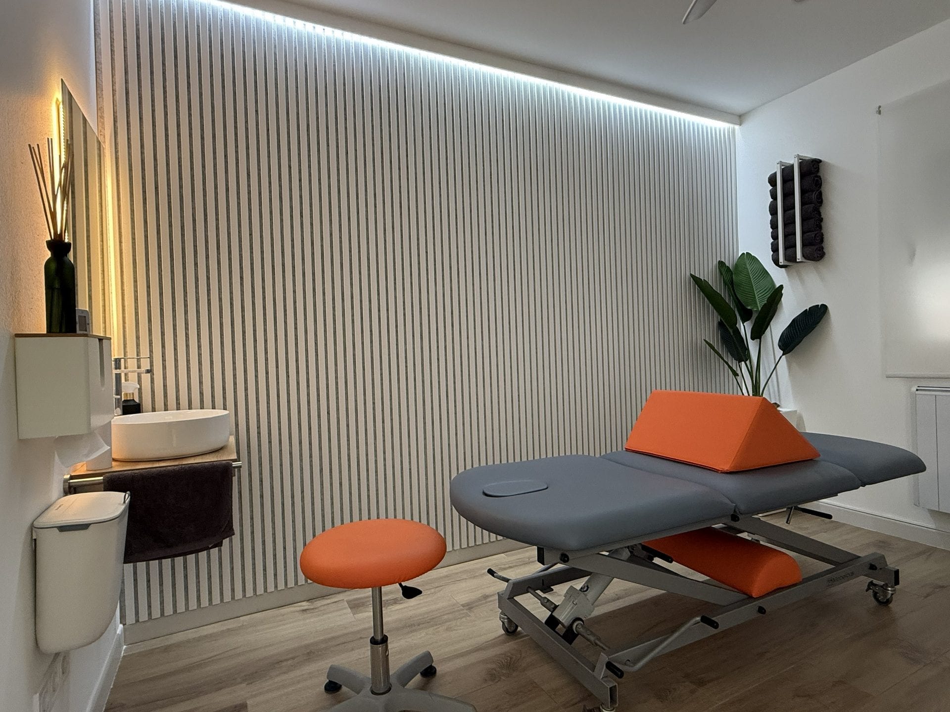 Sala de tratamiento de Cristian Ruiz Fisioterapia en Badalona